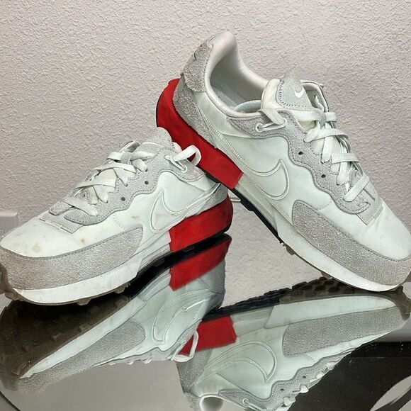 Nike Fontanka Waffle low-top sneakers | size 10 - Picture 4 of 8